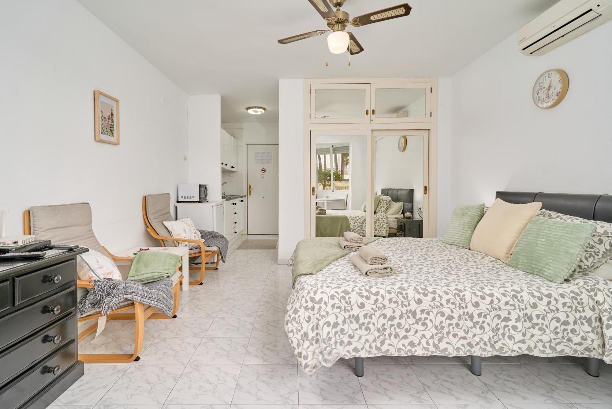 Comfortable Studio Apt Nerja Exterior foto